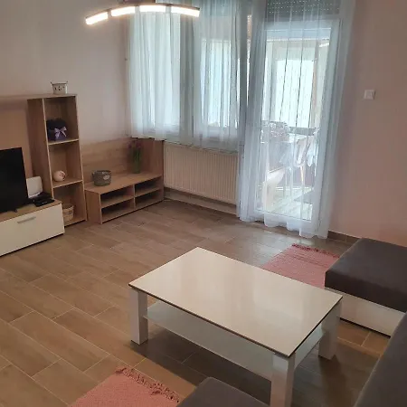 Flower Tatil Evi Hévíz