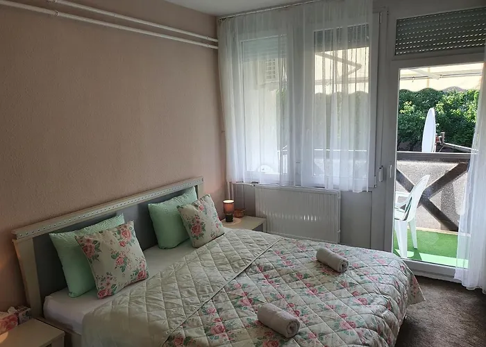 Tatil Evi Flower